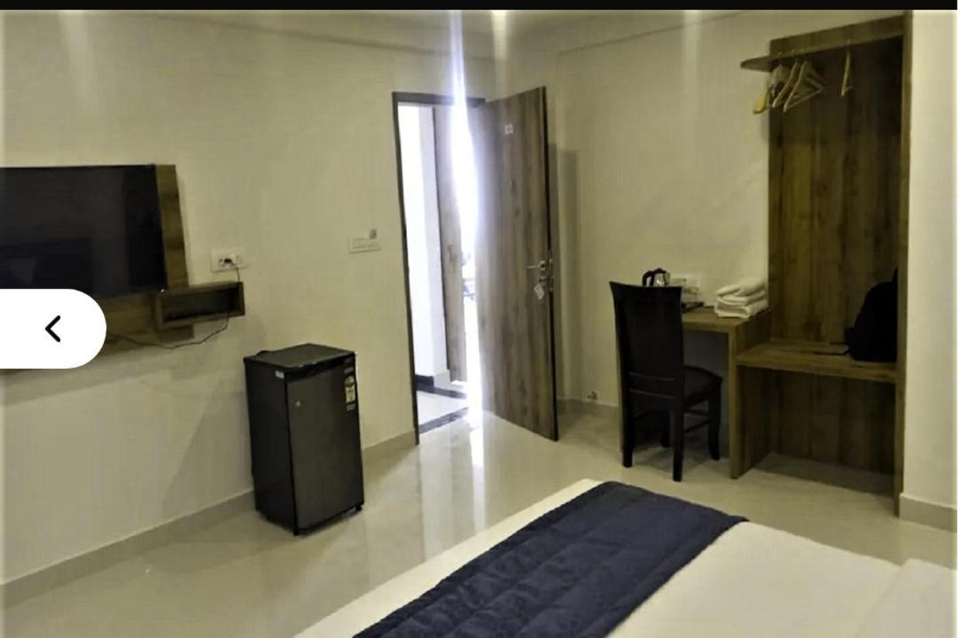 Fly Inn Devanahalli Bagian luar foto